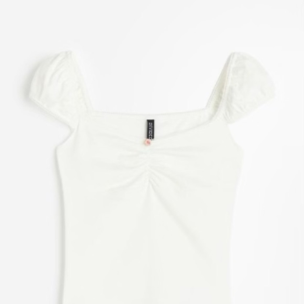 Picot trim cap sleeve top